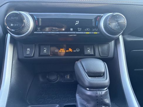 Used 2024 Toyota RAV4 XLE image 17