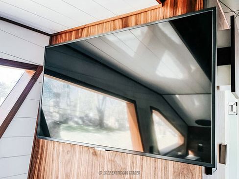 Used 2022 Ford F550 4x4 Crew Cab Super Duty w/ Power Equipment Group image 41