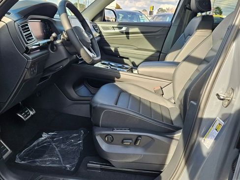 New 2026 Volkswagen Atlas Cross Sport SEL R-Line image 5