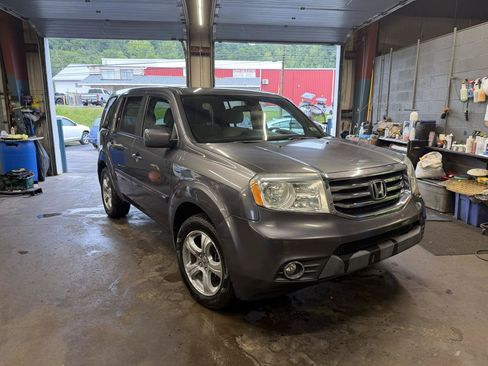 Used 2015 Honda Pilot EX image 3