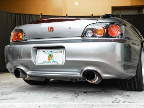Used 2005 Honda S2000 image 17