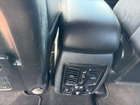 Used 2019 Dodge Durango GT RWD image 19