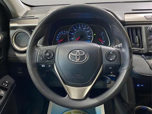 Used 2015 Toyota RAV4 XLE image 14