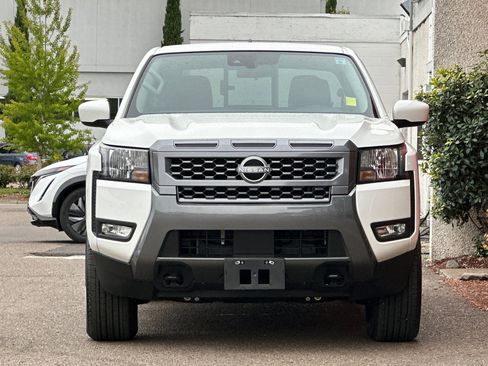 Used 2025 Nissan Frontier SV w/ SV Convenience Package image 6
