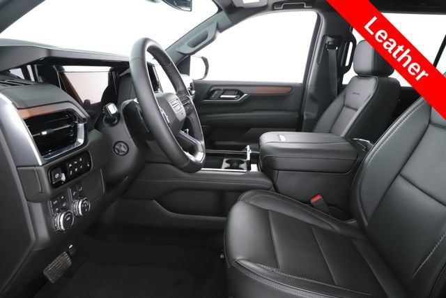 Used 2026 GMC Yukon Denali w/ Sun & Power Step Package AWD/4WD image 17