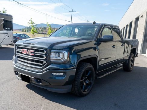 Used 2018 GMC Sierra 1500 SLE w/ SLE Value Package AWD/4WD image 3