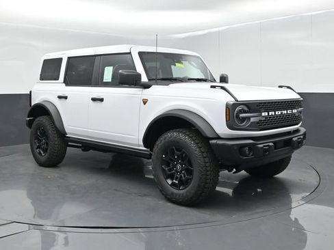 New 2026 Ford Bronco Badlands AWD/4WD image 2