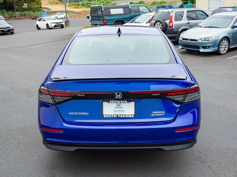 Used 2025 Honda Accord Sport image 12