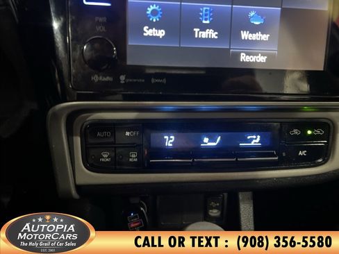 Used 2017 Toyota Corolla LE w/ LE Premium Package w/Moonroof FWD image 28