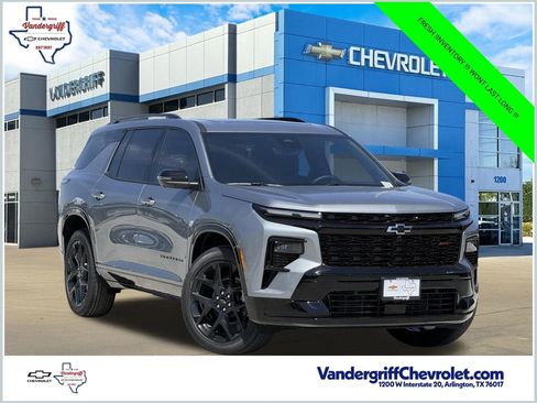 New 2026 Chevrolet Traverse RS AWD/4WD image 1
