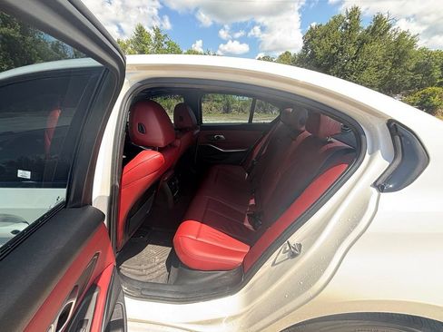 Used 2022 BMW 330i Sedan w/ Premium Package RWD image 16
