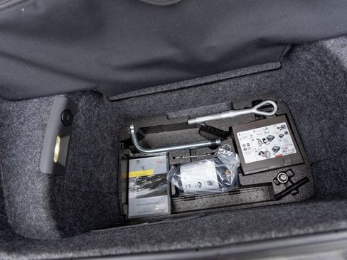 Used 2011 Audi R8 V10 image 24