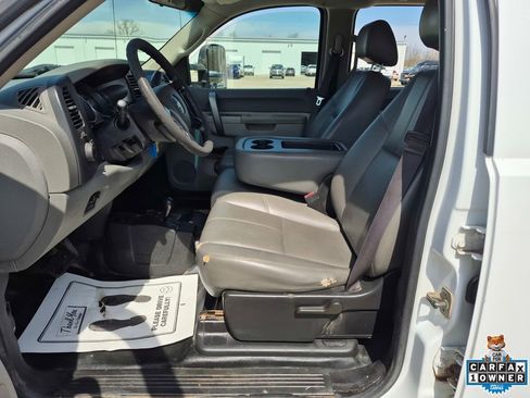 Used 2013 Chevrolet Silverado 3500 W/T w/ Snow Plow Prep Package AWD/4WD image 9