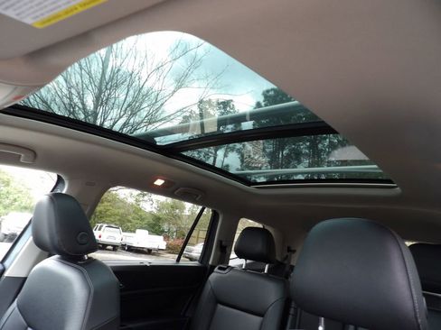 Used 2019 Volkswagen Atlas SE image 14