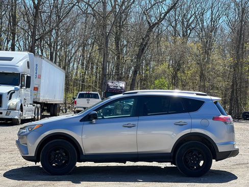 Used 2018 Toyota RAV4 LE w/ All Weather Liner Package AWD/4WD image 3