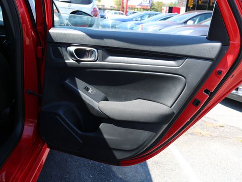 Used 2022 Honda Civic Sport image 37