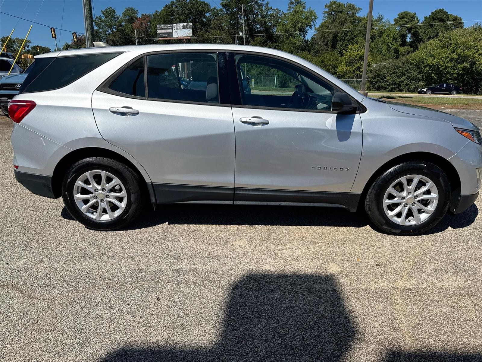 Used 2019 Chevrolet Equinox LS FWD image 21