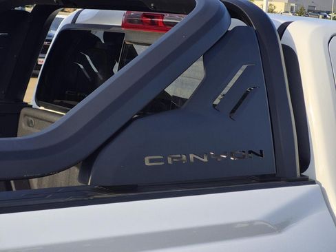 Certified 2025 GMC Canyon AT4 w/ Nightfall Edition AWD/4WD image 8