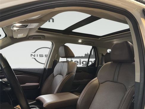 Used 2023 Honda Pilot Elite image 11