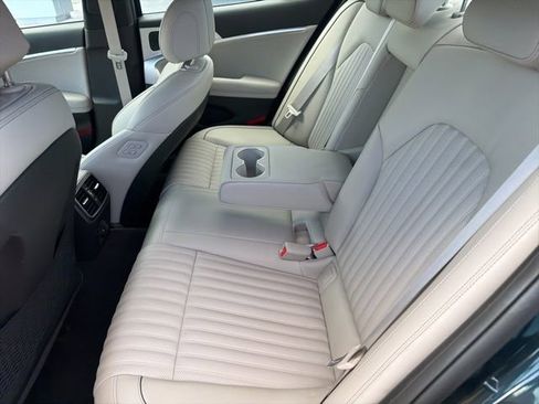 Used 2023 Genesis G70 2.0T w/ Sport Prestige Package image 7