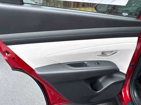 New 2026 Hyundai Tucson SEL FWD image 12