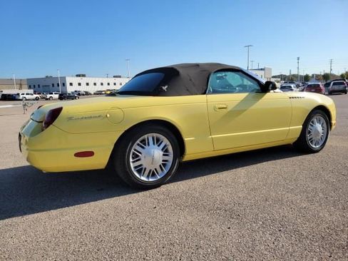 Used 2002 Ford Thunderbird image 4