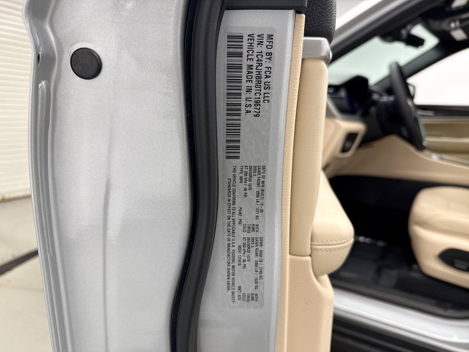 Used 2026 Jeep Grand Cherokee Limited w/ Limited Altitude Package AWD/4WD image 21