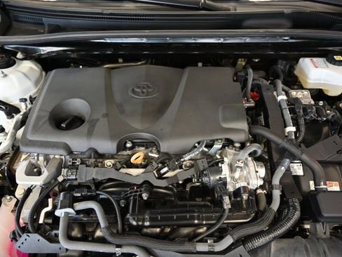 Used 2023 Toyota Camry SE w/ Cold Weather Package FWD image 30