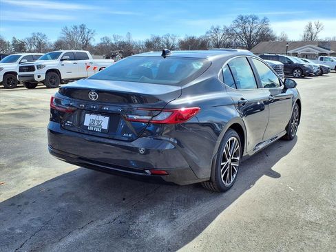 New 2026 Toyota Camry XLE image 5