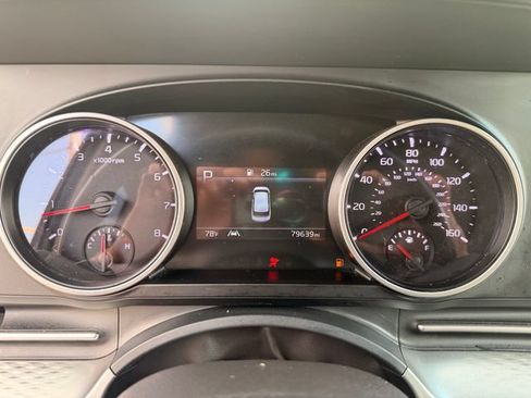 Certified 2023 Kia Carnival LX FWD image 16