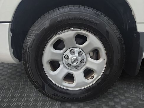 Used 2022 Nissan Titan S w/ S Utility Package image 33