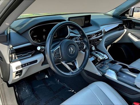 Used 2023 Acura MDX SH-AWD w/ Technology Package image 17