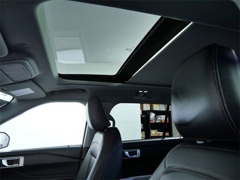 Certified 2023 Ford Explorer XLT w/ Equipment Group 202A image 19