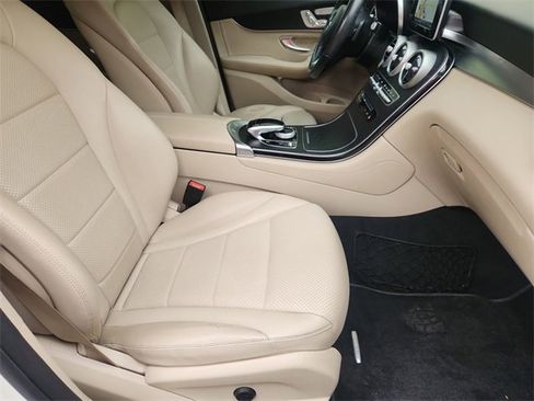 Used 2017 Mercedes-Benz GLC 300 image 27
