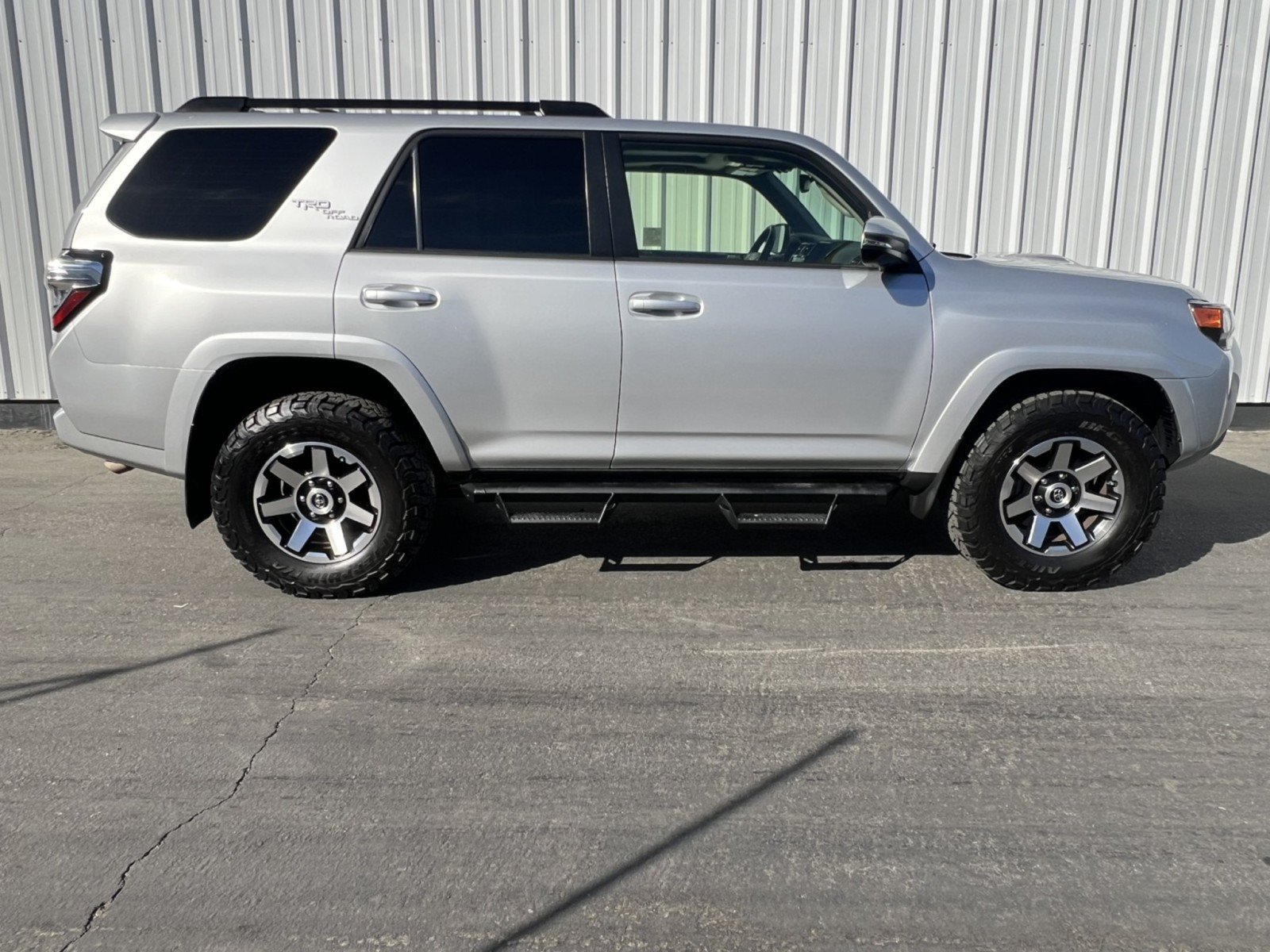 Used 2021 Toyota 4Runner TRD Off-Road Premium w/ Moonroof Package AWD/4WD image 7
