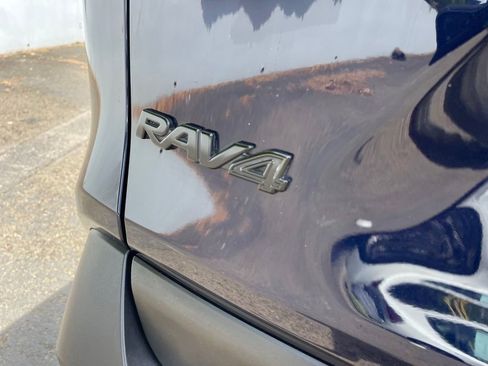 Certified 2023 Toyota RAV4 XLE Premium AWD/4WD image 7