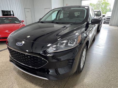 Used 2022 Ford Escape SE image 37