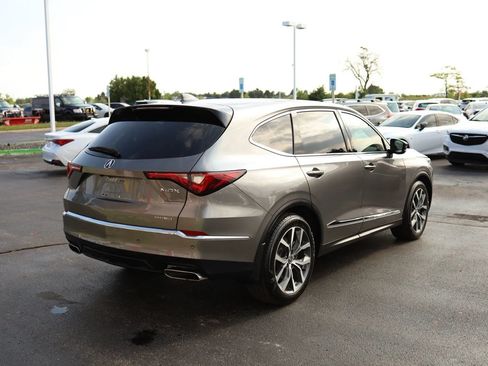 Used 2023 Acura MDX SH-AWD w/ Technology Package image 5