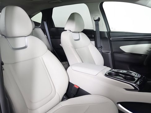Certified 2024 Hyundai Tucson Limited image 34