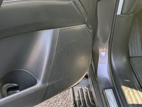 Used 2024 INFINITI QX80 Luxe image 11