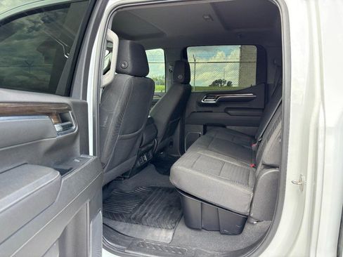 Used 2023 Chevrolet Silverado 1500 LT w/ Z71 Off-Road Package AWD/4WD image 12
