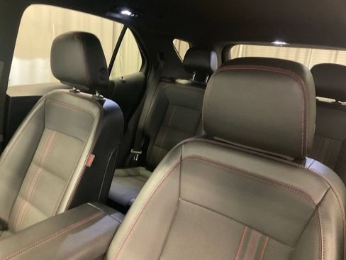 Used 2023 Chevrolet Equinox RS AWD/4WD image 10