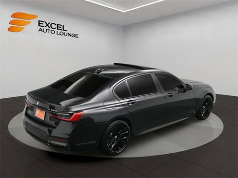 Used 2020 BMW 750i xDrive 750i xDrive w/ M Sport Package image 62
