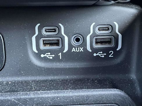 Used 2019 RAM 1500 Limited AWD/4WD image 32