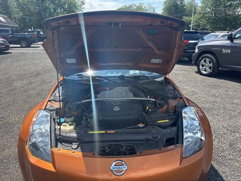 Used 2005 Nissan 350Z Touring image 41