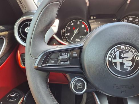 Used 2021 Alfa Romeo Giulia Ti w/ Nero Edizione RWD image 33