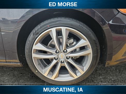 Used 2023 Chevrolet Malibu LT FWD image 12