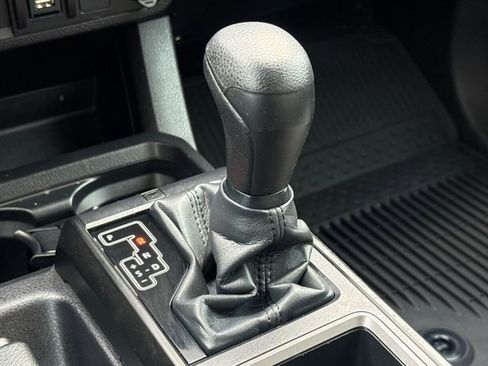 Used 2022 Toyota Tacoma SR w/ SR Convenience Package image 26