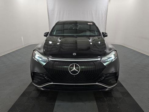 Used 2025 Mercedes-Benz EQS 580 4MATIC SUV w/ Exclusive Trim Package image 5