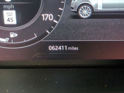 Used 2019 Land Rover Range Rover Supercharged image 18